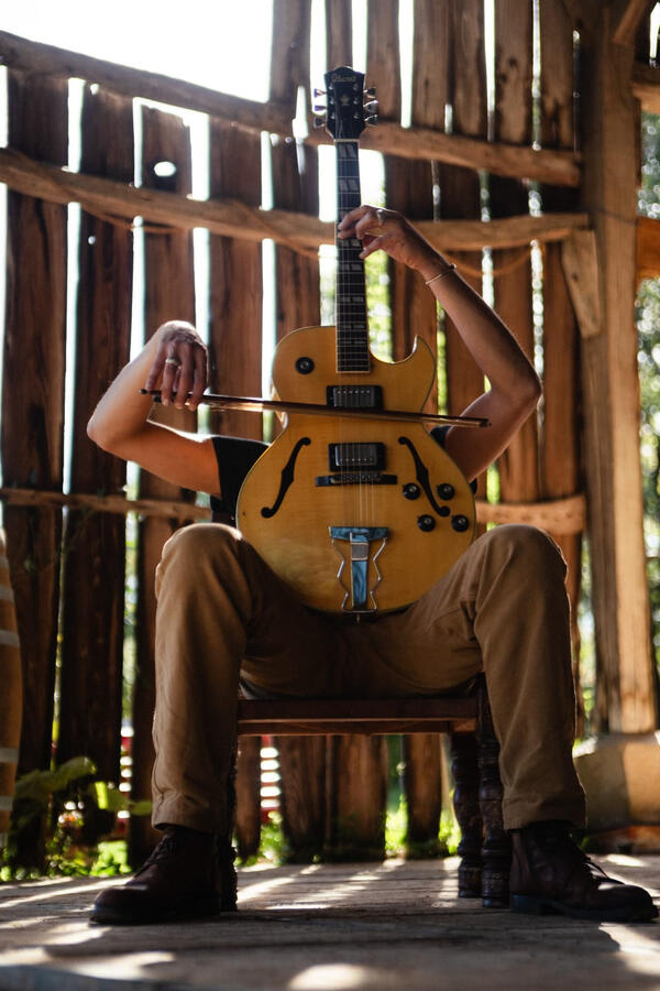 Je ne suis pas caché.je suis traduit